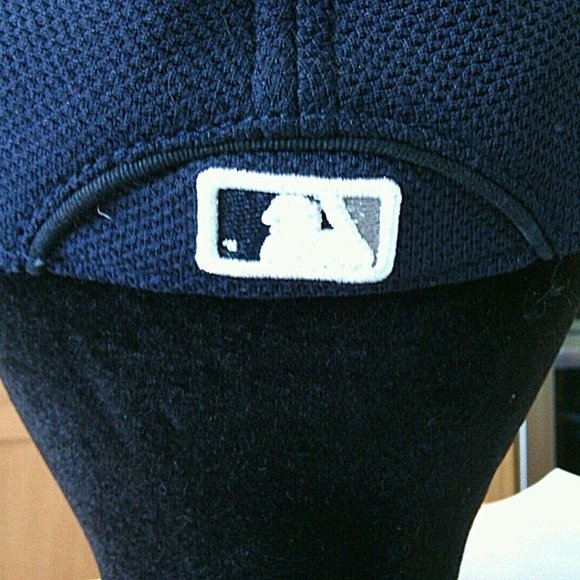 MLB New York Yankees Baseball Cap Navy Blue Classic Team Logo Hat New Era Cool - Picture 4 of 16